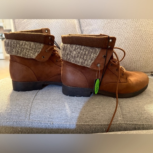 Arizona AZ York Chestnut Boots - Picture 2 of 8